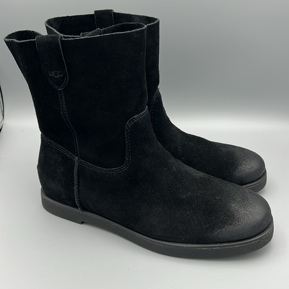 UGG
Josefene Suede Boots Size 8 NWOT - Picture 5 of 6